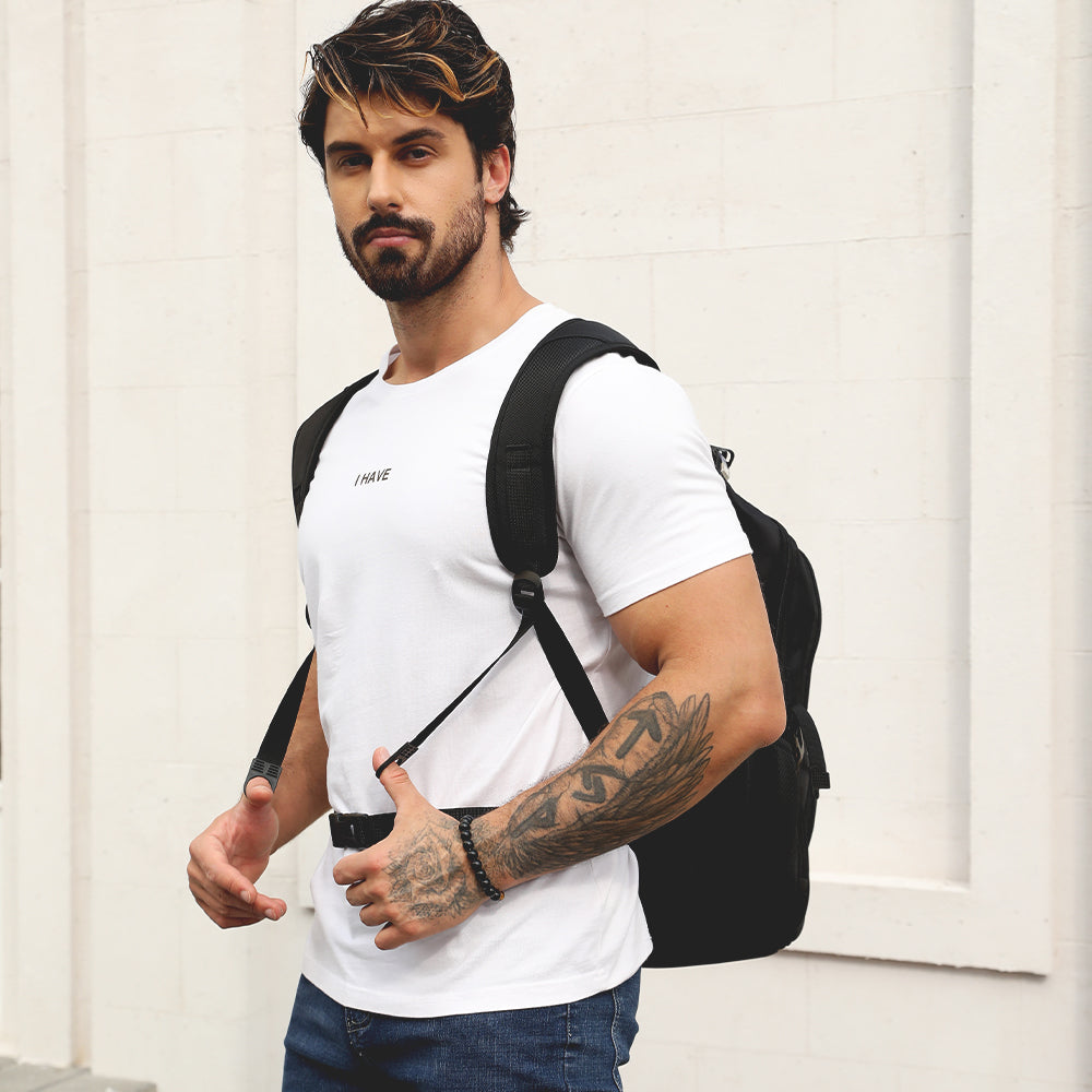 Dollcini Uniszex Laptop Hátizsák – Vízálló Utazóhátizsák, USB Töltőporttal, Fekete