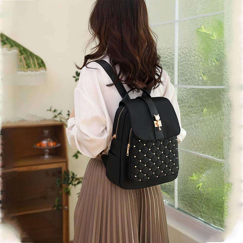 Dollcini Lopásgátló Nylon Hátizsák – Nagy Kapacitású Campus Hátizsák, Arany díszítéssel