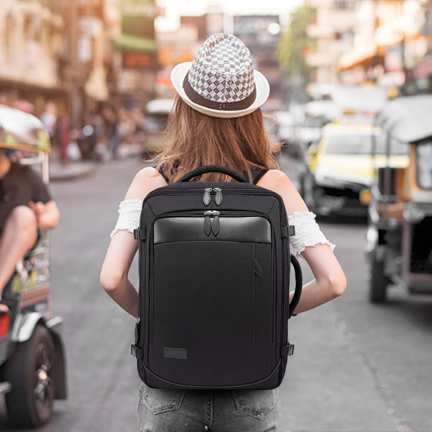 Dollcini Bővíthető Utazó Hátizsák – Minimalista, Repülőkompatibilis