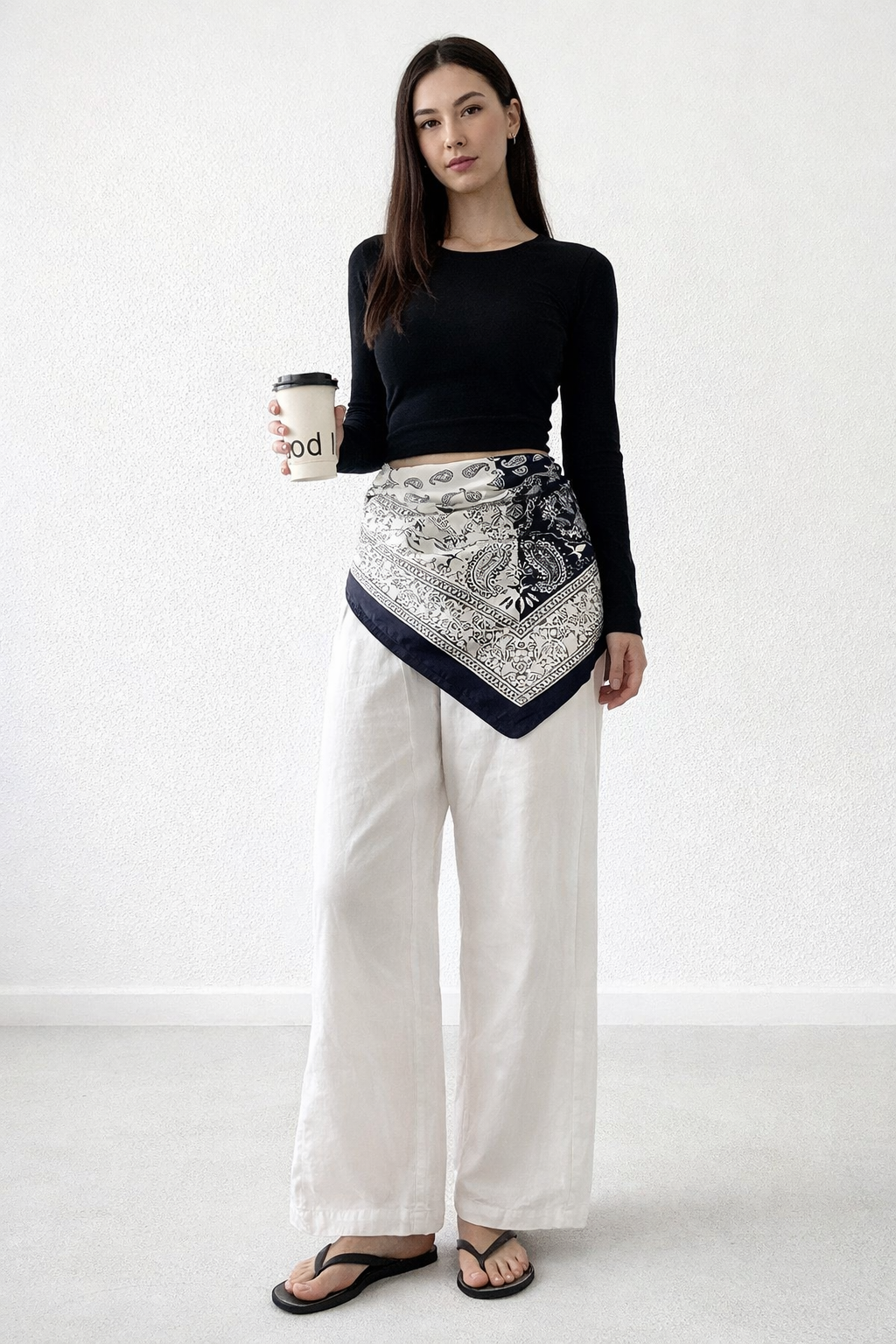 Dollcini, Női Szatén Kendő – Paisley Mintás 70×70 cm