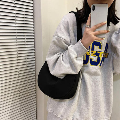 Dollcini Női Félhold Válltáska – Vízálló Szövet, Mindennapokra