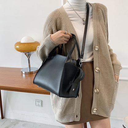 Dollcini Női Munkatáska – Elegáns, Vízálló Műbőr, Fekete